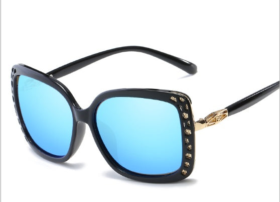 Ladies retro sunglasses